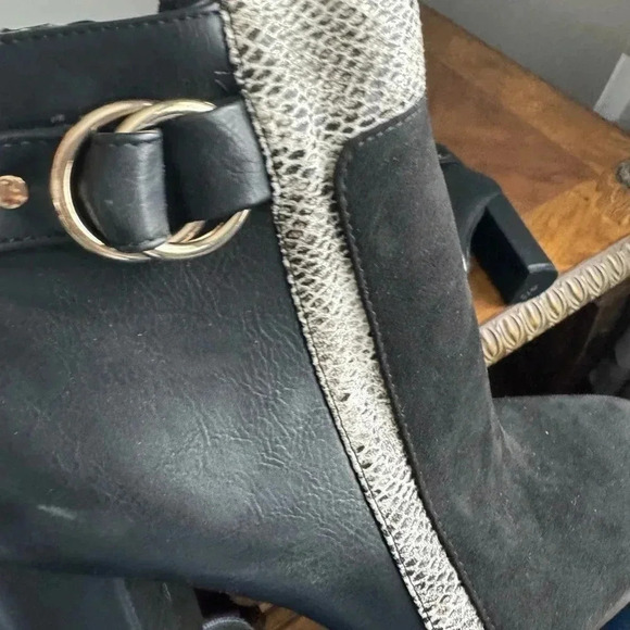 NWOT shoe dazzle ankle boots. Fall  season start - Picture 5 of 8